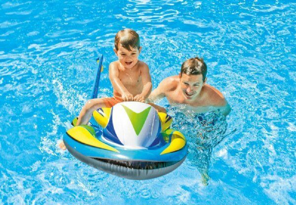Vattenskoter / badbåt "Jet rideon"